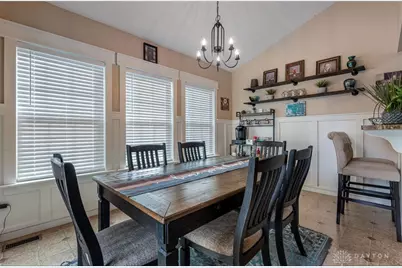 3518 Park Crest Lane, Dayton, OH 45414 - Photo 5