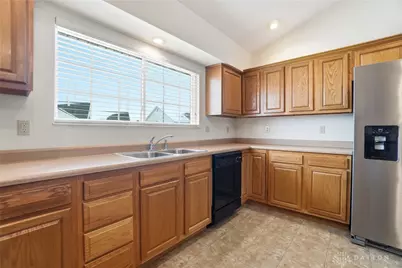 1711 Pinehurst Drive, Springfield, OH 45502 - Photo 11