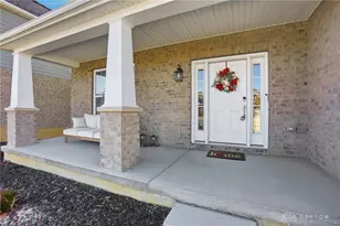 597 Twilight Ln, Dayton, OH 45440 - Photo 5