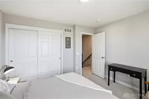 597 Twilight Ln, Dayton, OH 45440 - Photo 33