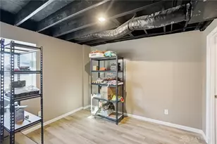 597 Twilight Ln, Dayton, OH 45440 - Photo 39