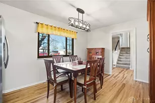 2036 Meadowside Ln, Washington Twp, OH 45458 - Photo 9