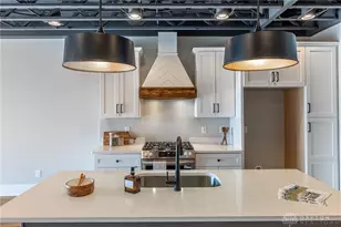 2036 Cedar Lk Dr, Dayton, OH 45424 - Photo 5