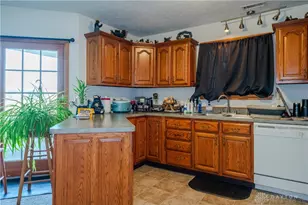 14-16 Ditmer Dr, New Carlisle, OH 45344 - Photo 57