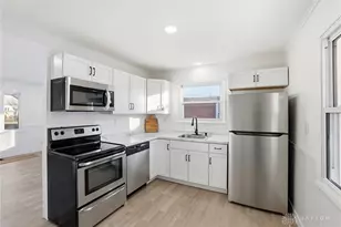 16 Circle Dr, Fairborn, OH 45324 - Photo 9