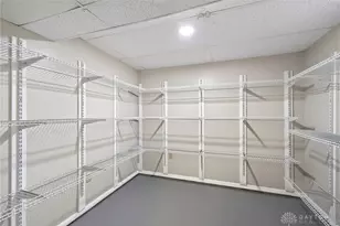 221 Duffy Ct, Dayton, OH 45431 - Photo 41