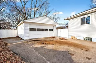 221 Duffy Ct, Dayton, OH 45431 - Photo 53