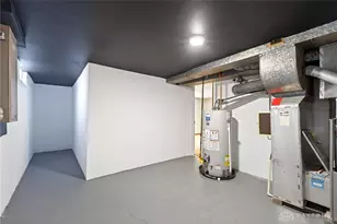 221 Duffy Ct, Dayton, OH 45431 - Photo 43