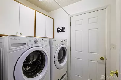 6991 Salon Circle, Huber Heights, OH 45424 - Photo 15