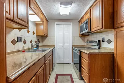 1704 Villa South Drive, West Carrollton, OH 45449 - Photo 9