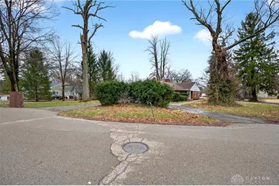 1697 Countryside Drive, Beavercreek, OH 45432 - Photo 49