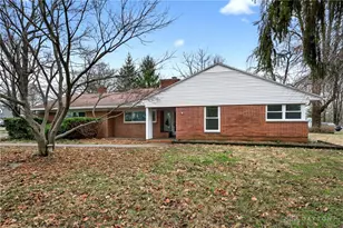 1697 Countryside Dr, Beavercreek, OH 45432 - Photo 5