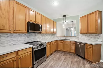 2002 Commons Circle, Batavia, OH 45103 - Photo 17