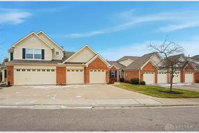 2002 Commons Circle, Batavia, OH 45103 - Photo 5