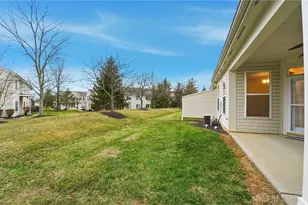 2002 Commons Circle, Batavia, OH 45103 - Photo 41