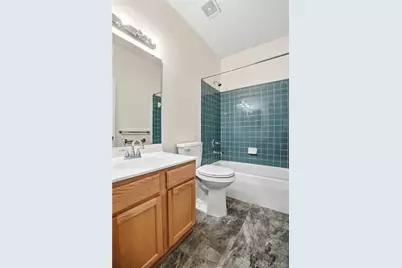 2002 Commons Circle, Batavia, OH 45103 - Photo 35