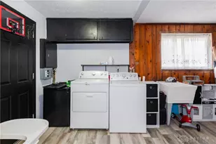 8890 Mann Rd, Tipp City, OH 45371 - Photo 11