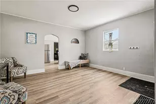 1083 Valley St, Dayton, OH 45404 - Photo 9