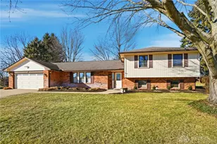 205 Elmwood Pl, Dayton, OH 45440 - Photo 1