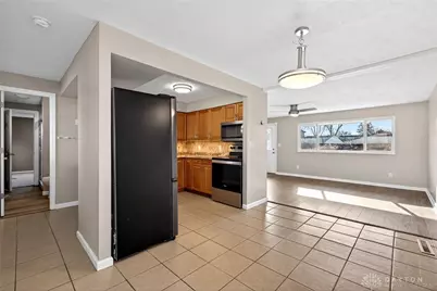 5929 Rosalie Road, Huber Heights, OH 45424 - Photo 7