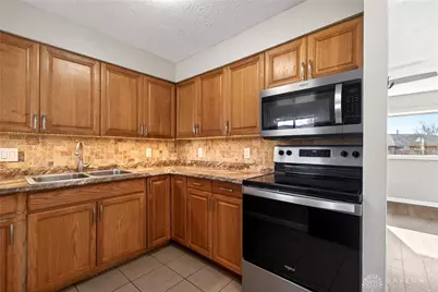 5929 Rosalie Road, Huber Heights, OH 45424 - Photo 9