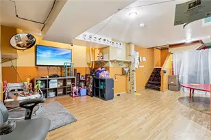 27 N Paul Laurence Dunbar St, Dayton, OH 45402 - Photo 17