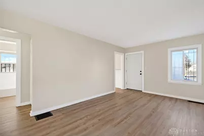 528 Crestmore Avenue, Dayton, OH 45417 - Photo 7