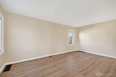 528 Crestmore Avenue, Dayton, OH 45417 - Photo 5