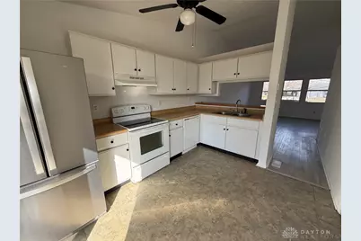 8287 Briar Ridge Court, Dayton, OH 45424 - Photo 7