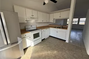 8287 Briar Ridge Ct, Dayton, OH 45424 - Photo 7