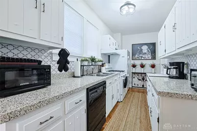 409 Corona Avenue, Oakwood, OH 45419 - Photo 13