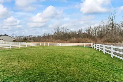 1197 Crystal Harbour Drive, Fairborn, OH 45324 - Photo 9