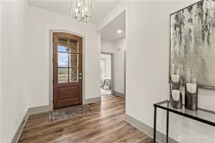 4193 Sweetbay Dr, Sugarcreek Twp, OH 45440 - Photo 9