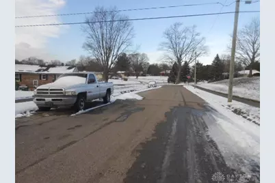 1628 Yorkshire Court, Springfield, OH 45503 - Photo 5