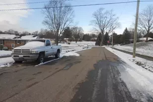 1628 Yorkshire Ct, Springfield, OH 45503 - Photo 5