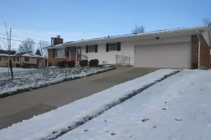 1628 Yorkshire Ct, Springfield, OH 45503 - Photo 3