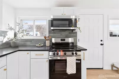 1764 Lanbury Drive, Dayton, OH 45439 - Photo 13