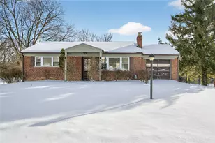 2106 Forestlake Dr, Anderson Township, OH 45244 - Photo 1