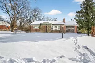 2106 Forestlake Dr, Anderson Township, OH 45244 - Photo 3