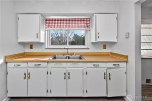 2106 Forestlake Dr, Anderson Township, OH 45244 - Photo 17