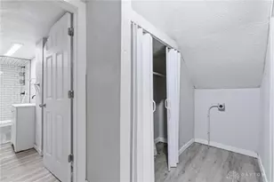 84 Vine St, Dayton, OH 45409 - Photo 13