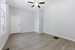 84 Vine St, Dayton, OH 45409 - Photo 9