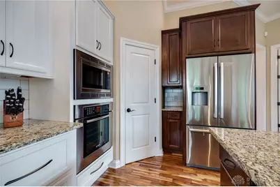 9369 Avingnon Way, Springboro, OH 45458 - Photo 21