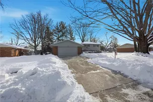 7980 Brainard Woods Dr, Dayton, OH 45458 - Photo 3