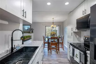 9750 Centerville Creek Ln, Washington Twp, OH 45458 - Photo 11