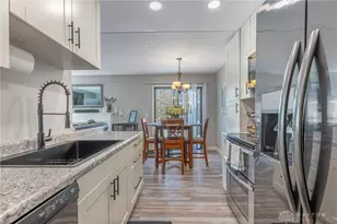 9750 Centerville Creek Ln, Washington Twp, OH 45458 - Photo 9