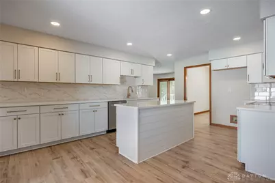 318 Joy Elizabeth Drive, Washington Twp, OH 45458 - Photo 3