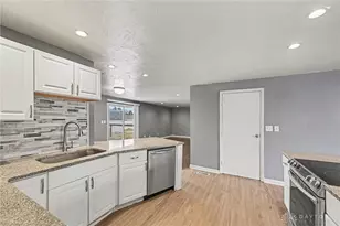 1028 Hazel Ave, Englewood, OH 45322 - Photo 7