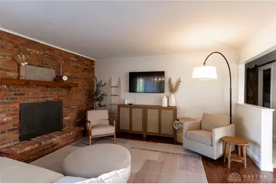 699 Essex Way, Dayton, OH 45429 - Photo 9