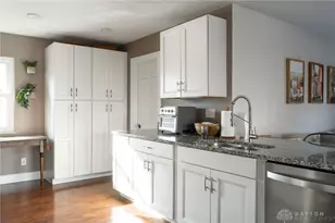 699 Essex Way, Dayton, OH 45429 - Photo 13